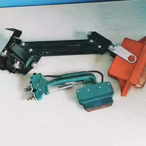 Collector Arm Holder